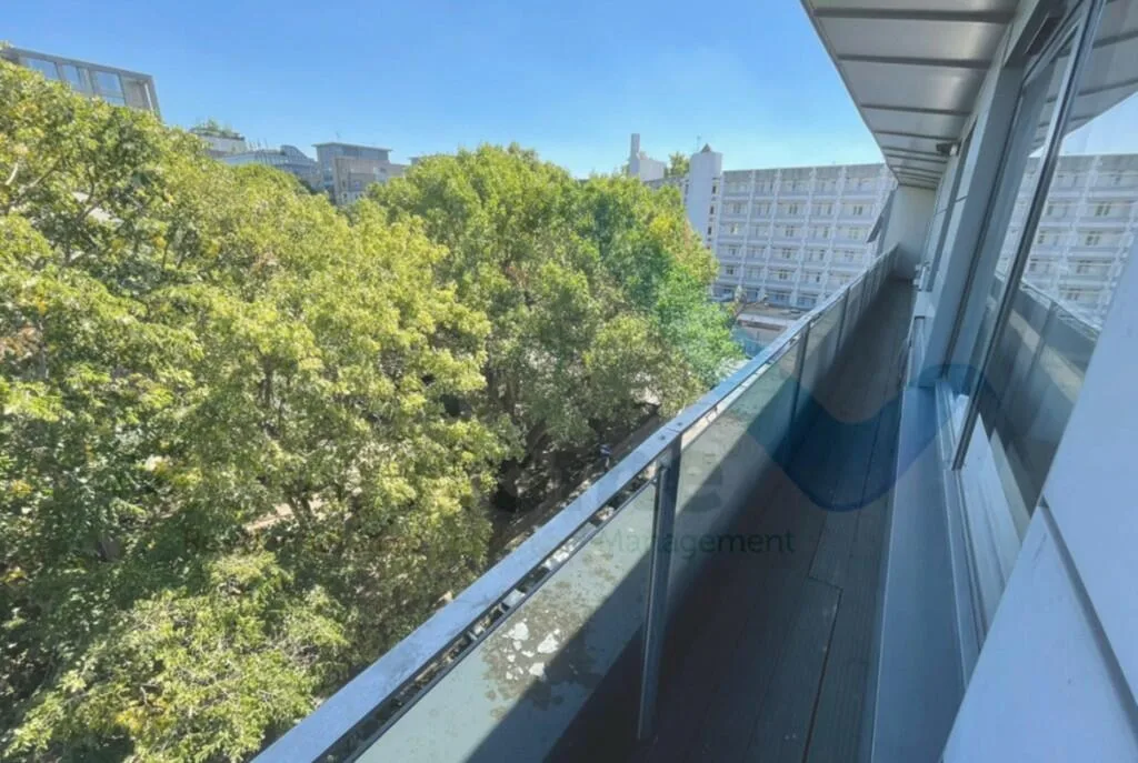 2 bedroom penthouse for rent