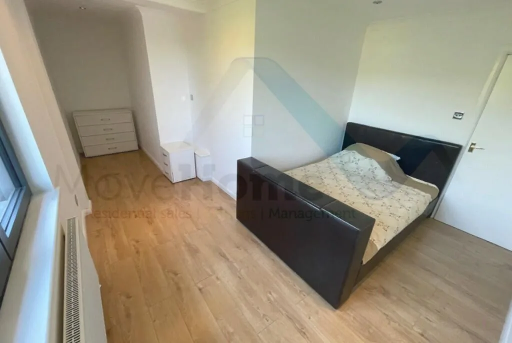 2 bedroom penthouse for rent