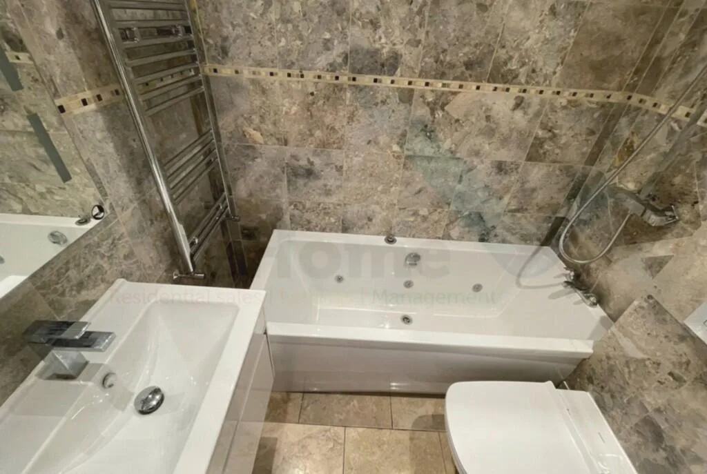 2 bedroom penthouse for rent