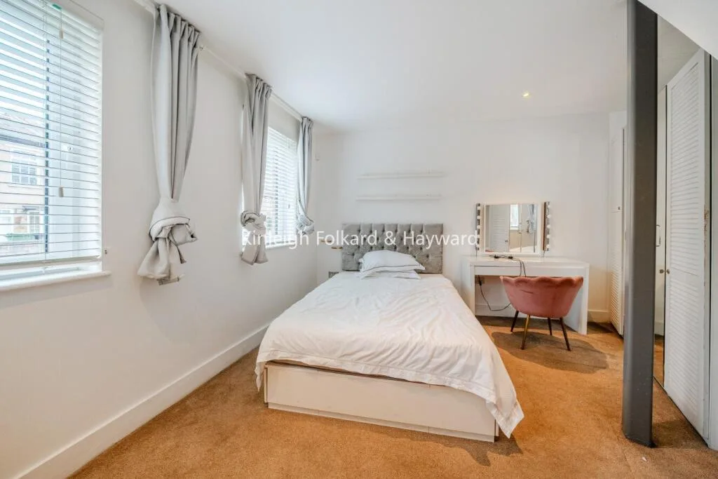 1 bedroom end of terrace house for rent