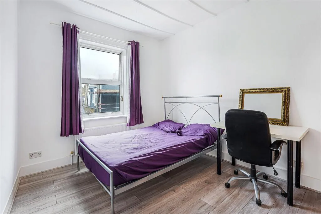 3 bedroom flat for rent