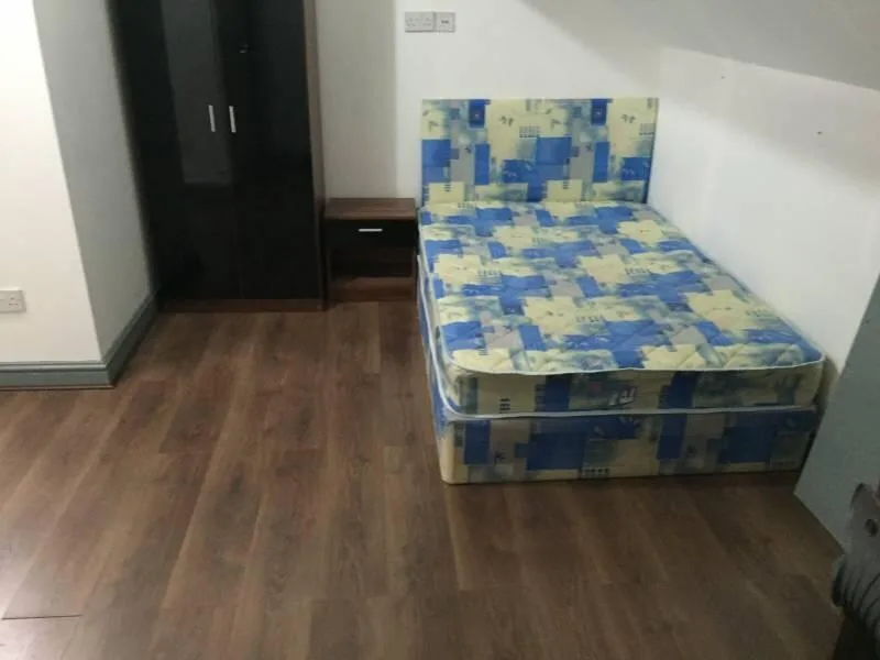 1 bedroom house share for rent