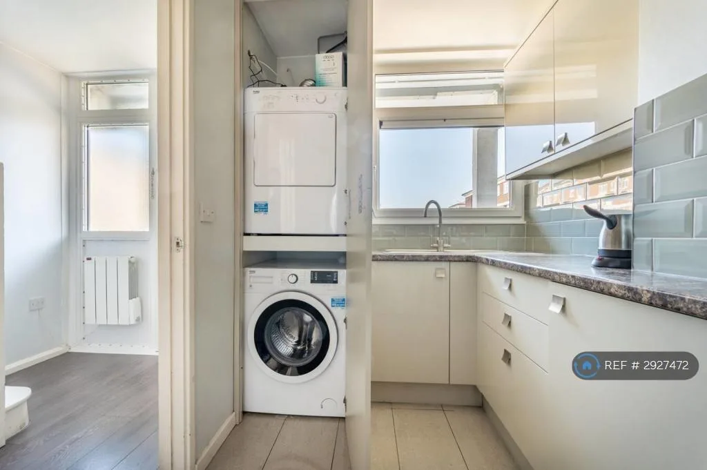 3 bedroom maisonette for rent