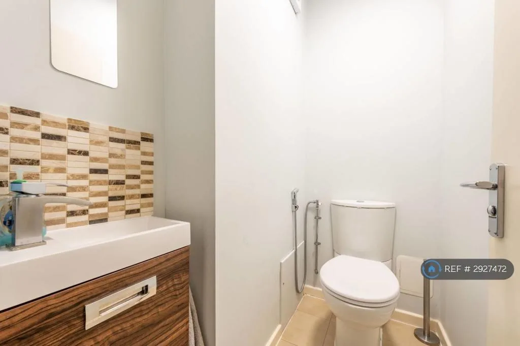 3 bedroom maisonette for rent