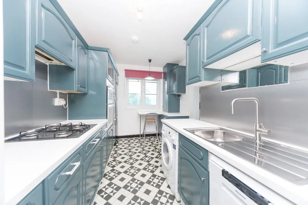 3 bedroom flat for rent