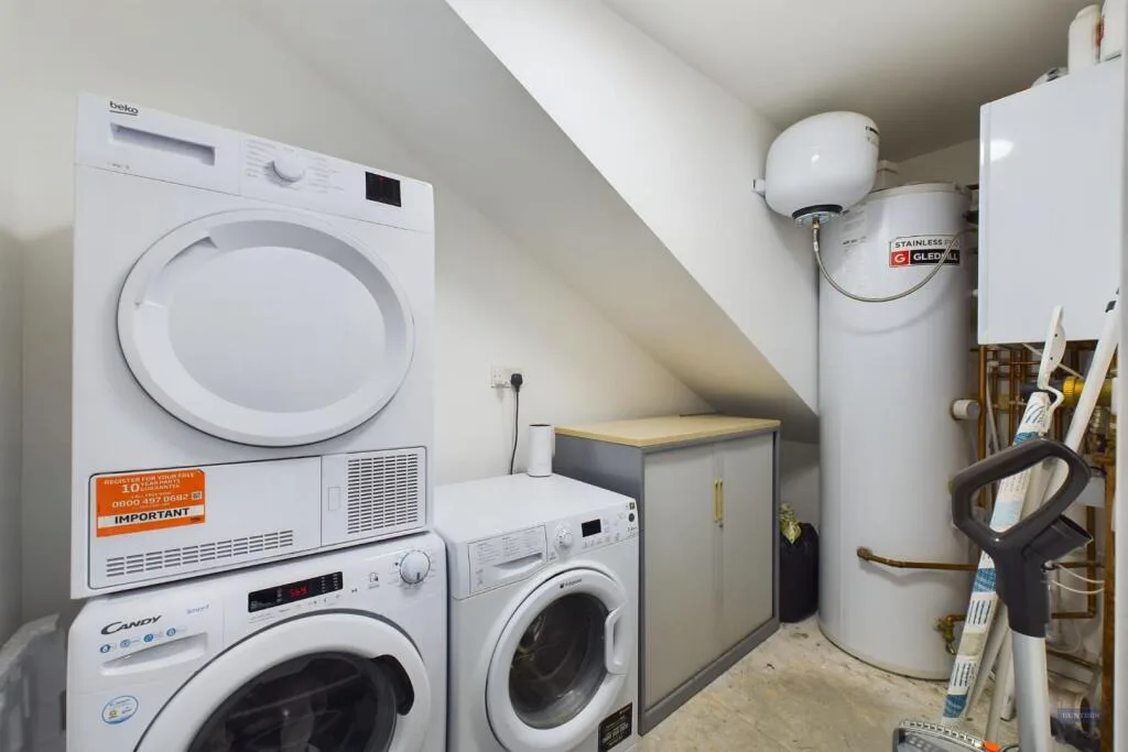 1 bedroom house share for rent