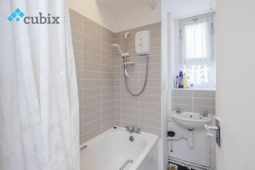 4 bedroom flat for rent
