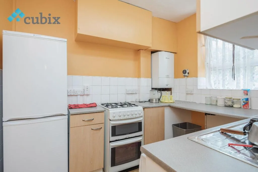 4 bedroom flat for rent