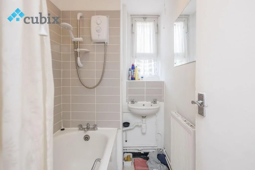 4 bedroom flat for rent