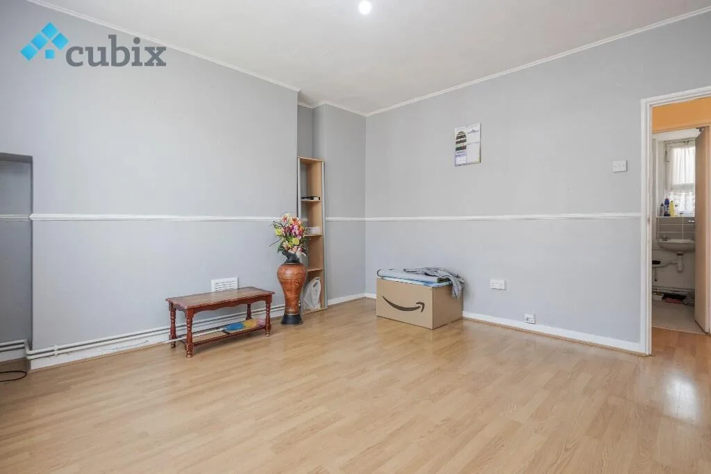 4 bedroom flat for rent