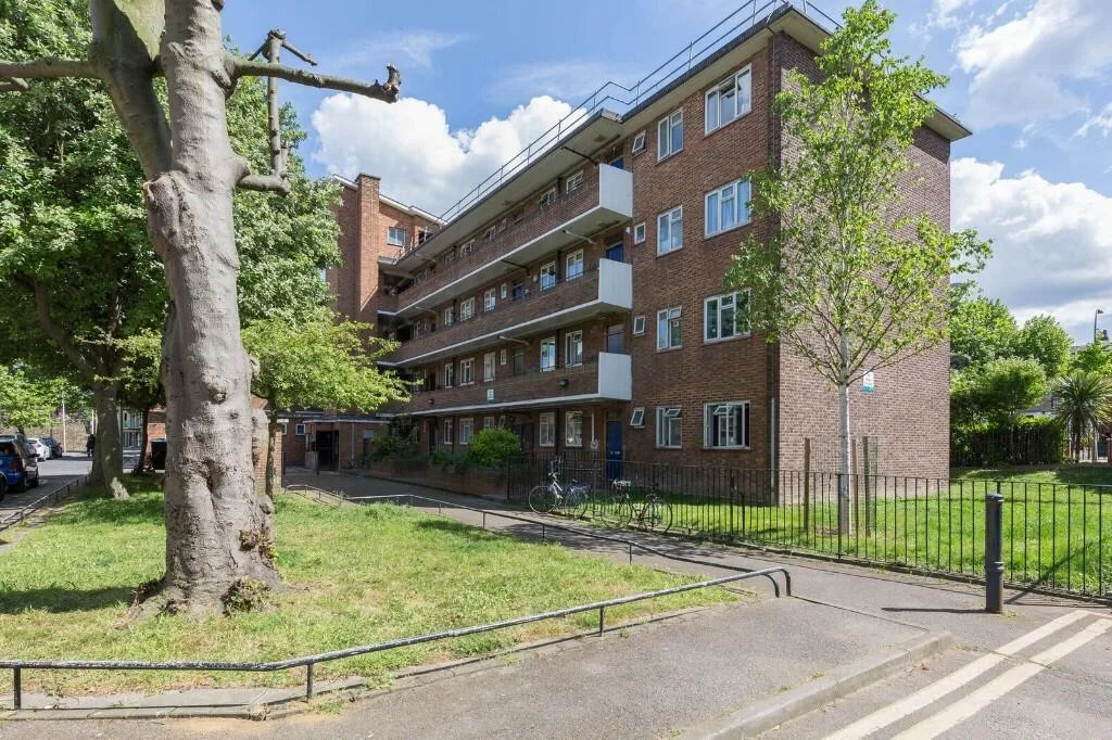 3 bedroom flat for rent
