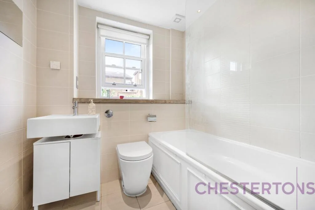 4 bedroom terraced house for rent