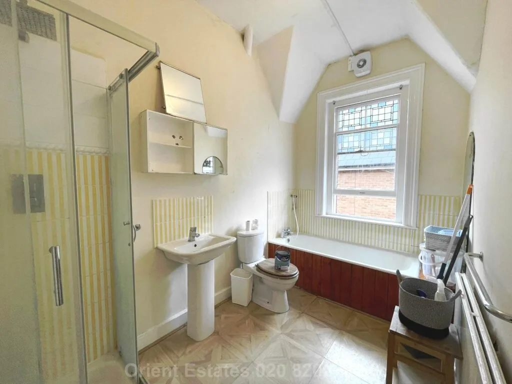 3 bedroom flat for rent