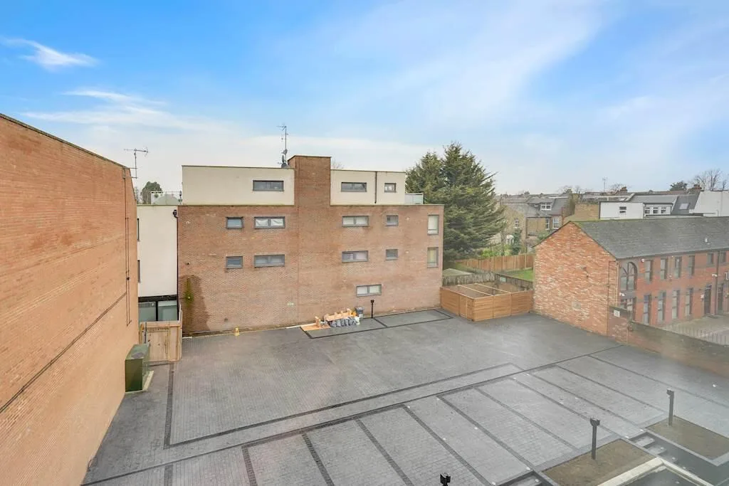 2 bedroom flat for rent