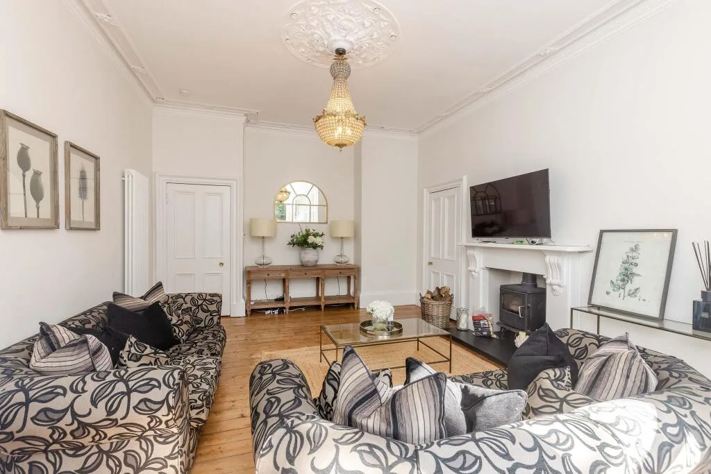 2 bedroom ground floor maisonette for rent