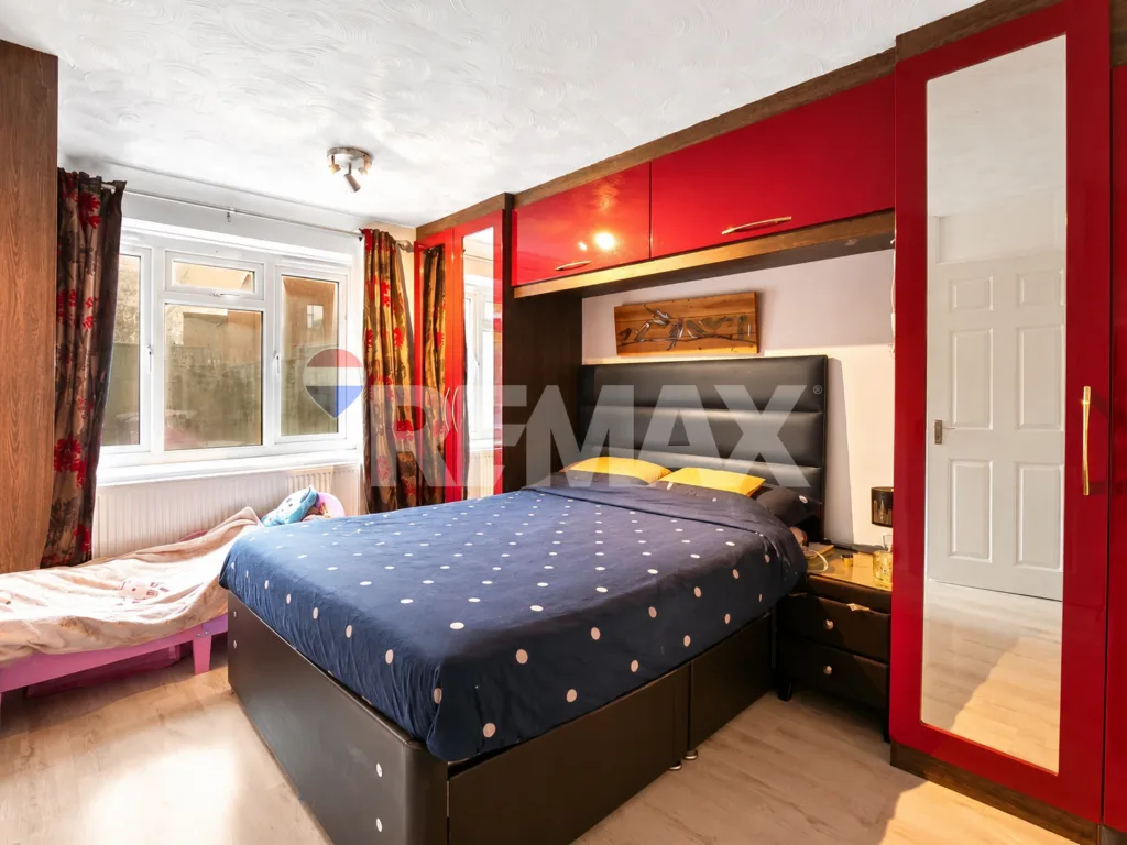 3 bedroom maisonette for rent