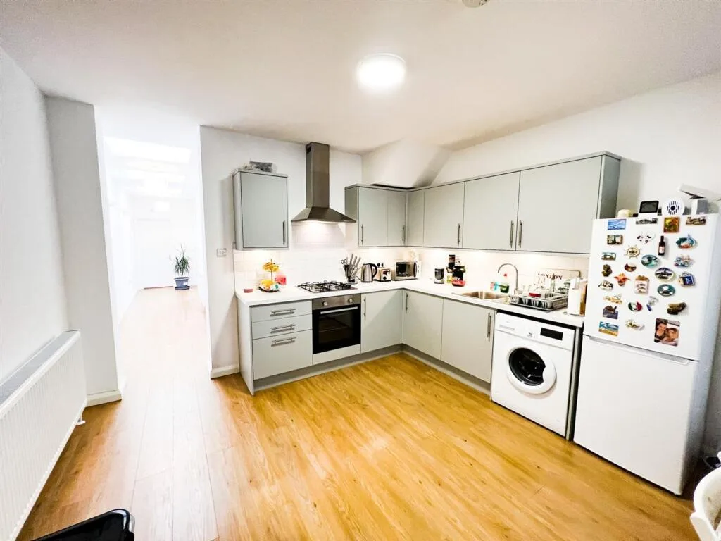 1 bedroom ground floor flat for rent
