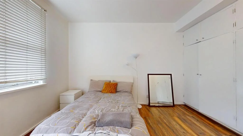 4 bedroom flat for rent