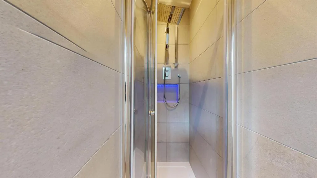 4 bedroom flat for rent
