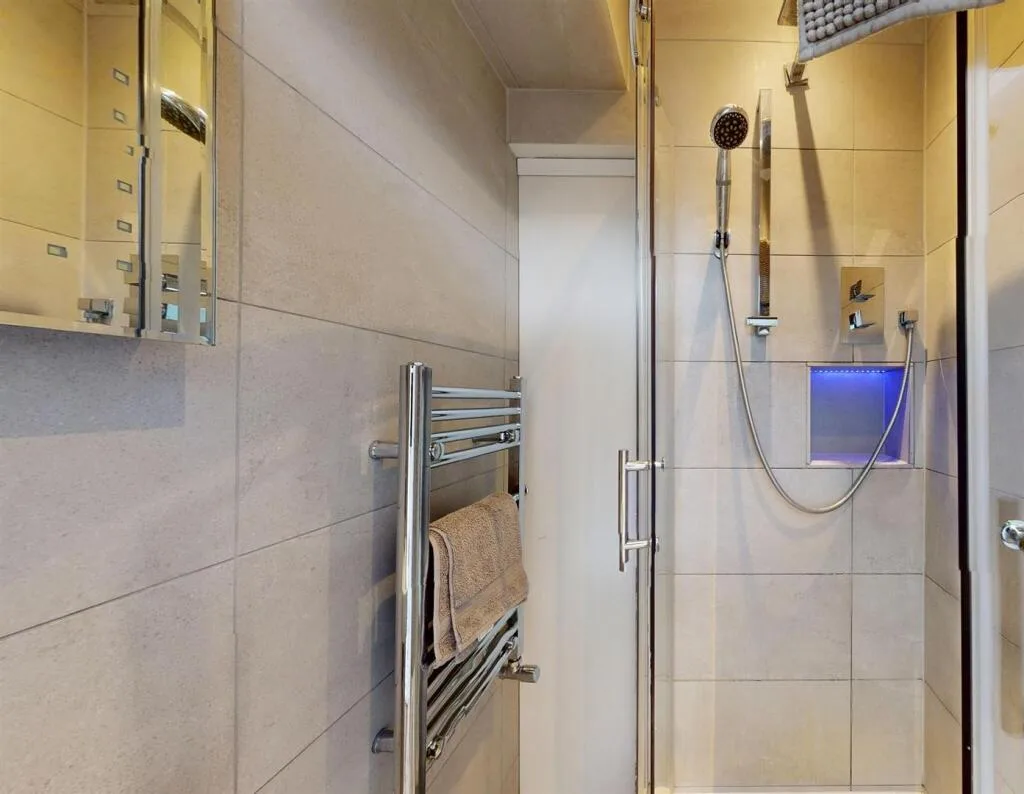 4 bedroom flat for rent
