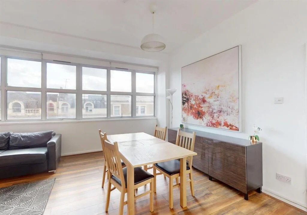 4 bedroom flat for rent