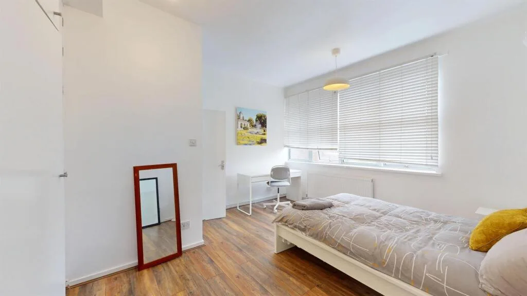 4 bedroom flat for rent