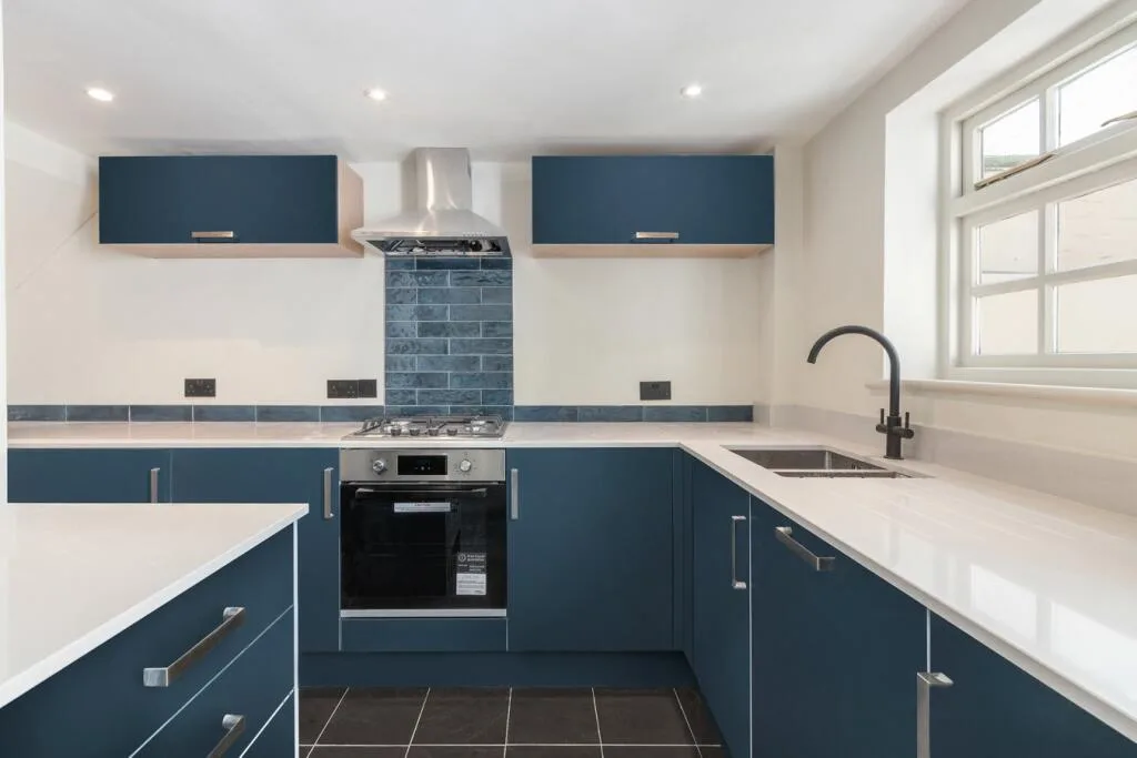 2 bedroom house for rent