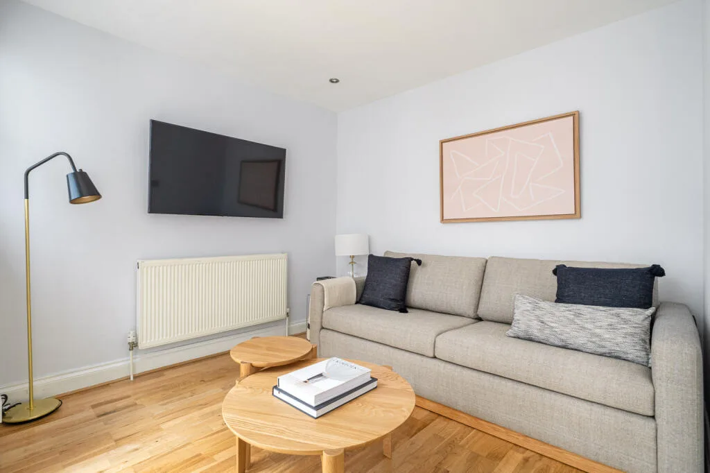 2 bedroom apartment for rent