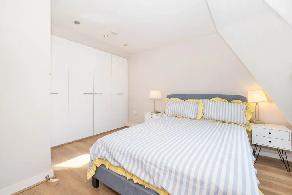 2 bedroom end of terrace house for rent