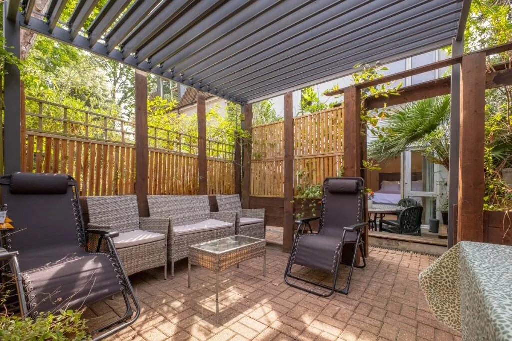 2 bedroom end of terrace house for rent