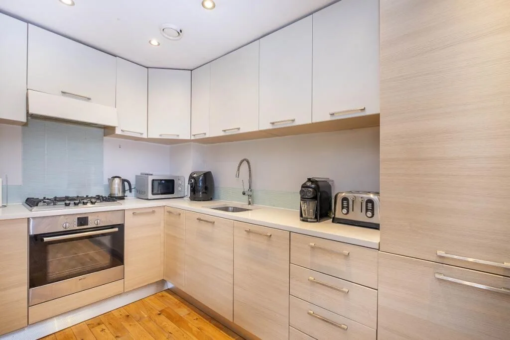 2 bedroom end of terrace house for rent