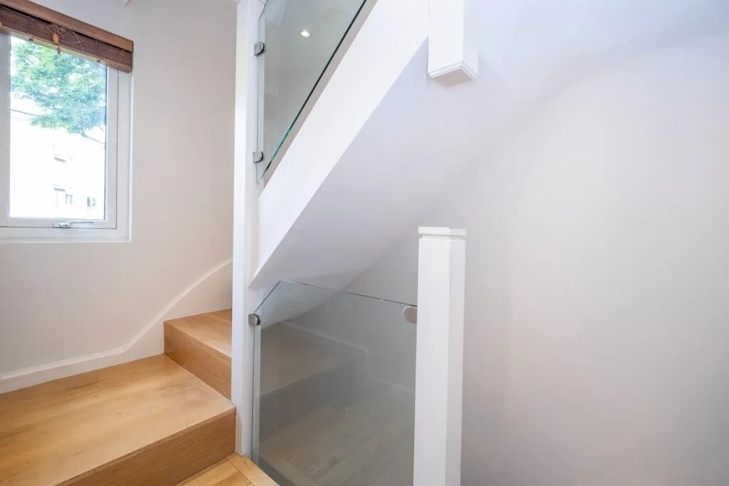 2 bedroom end of terrace house for rent