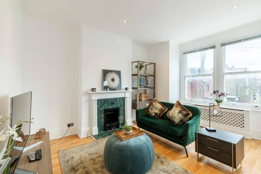 3 bedroom flat for rent