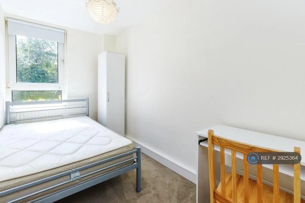 3 bedroom flat for rent