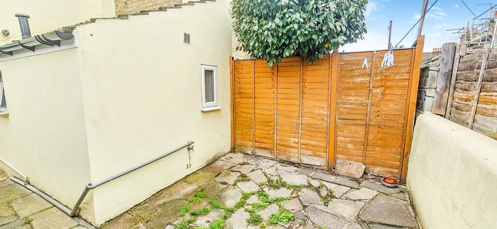 2 bedroom terraced house for rent