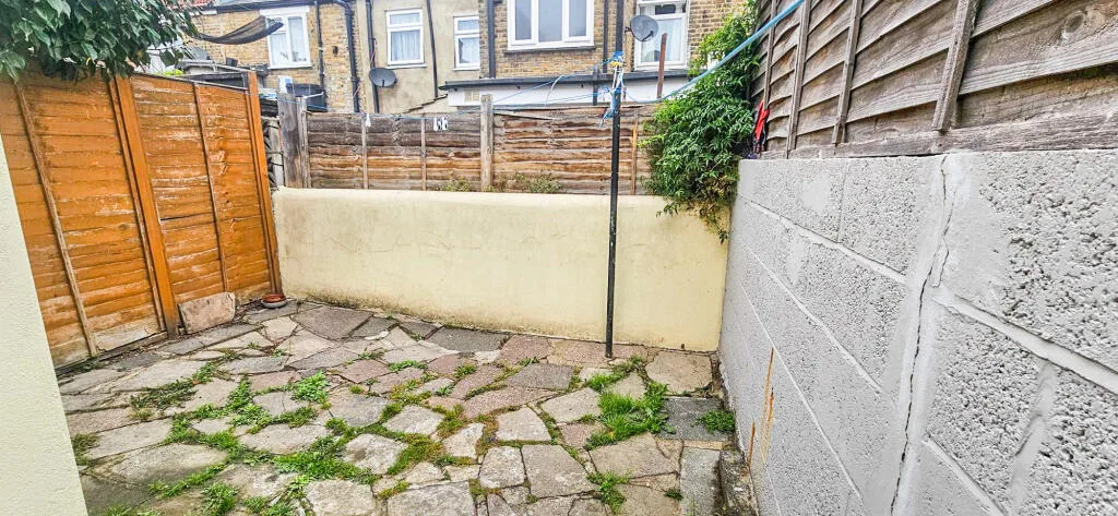 2 bedroom terraced house for rent