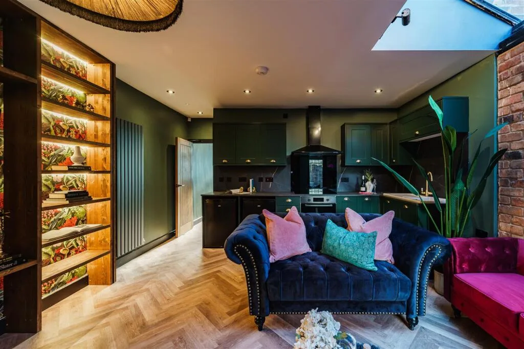 1 bedroom house share for rent