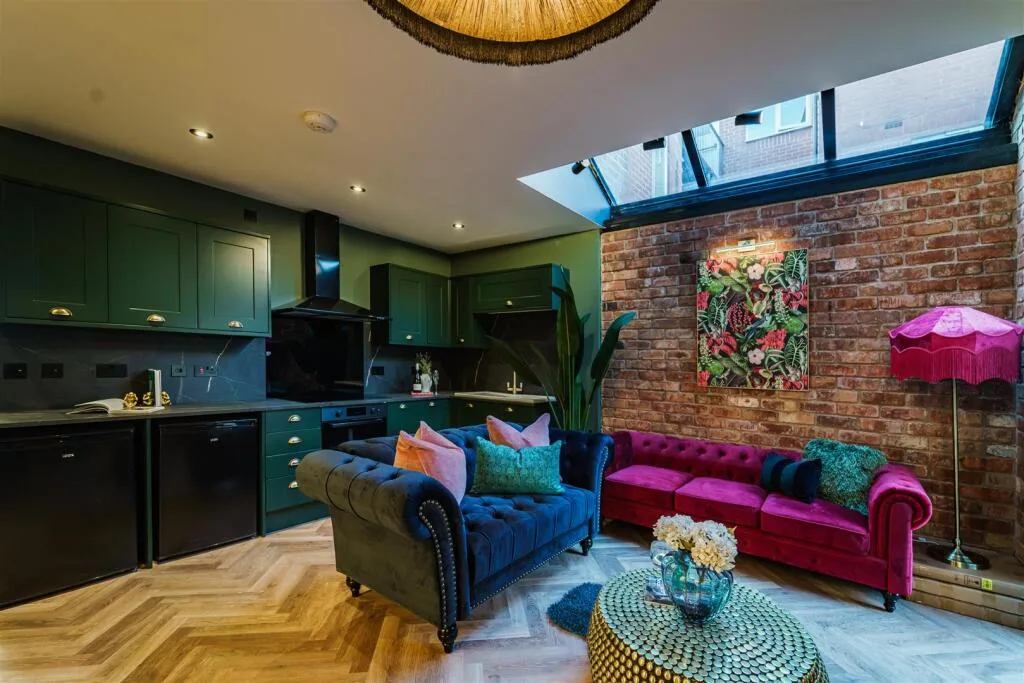 1 bedroom house share for rent