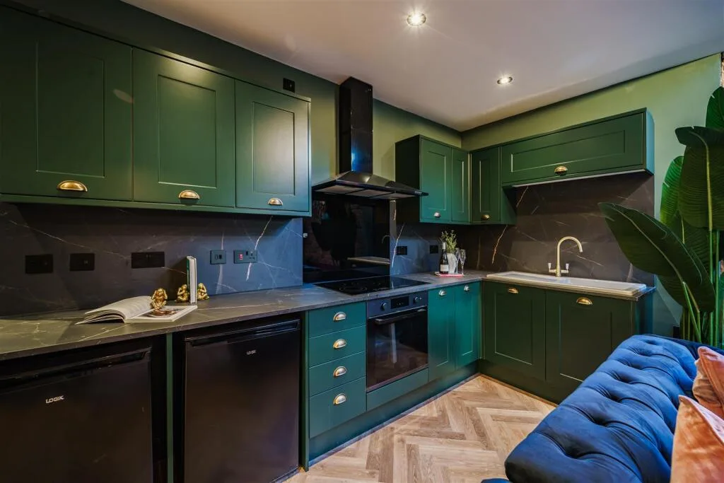 1 bedroom house share for rent