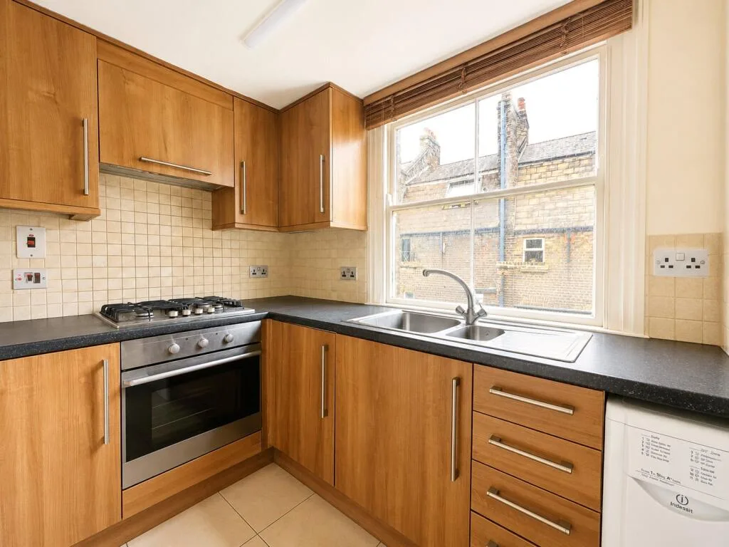 4 bedroom duplex for rent