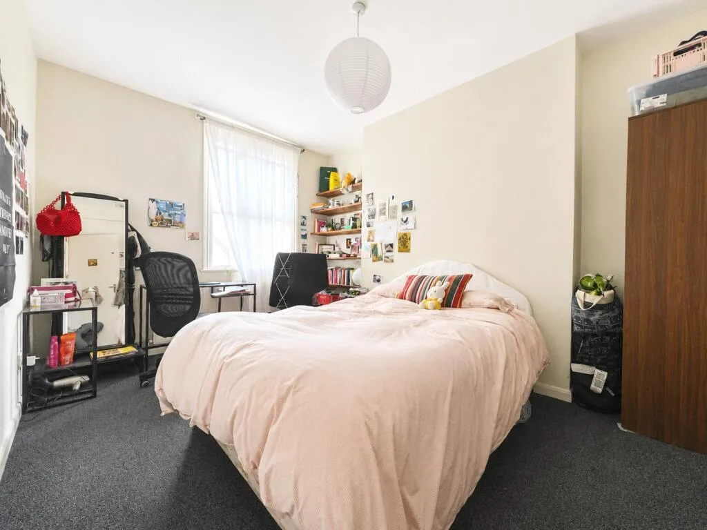 4 bedroom duplex for rent