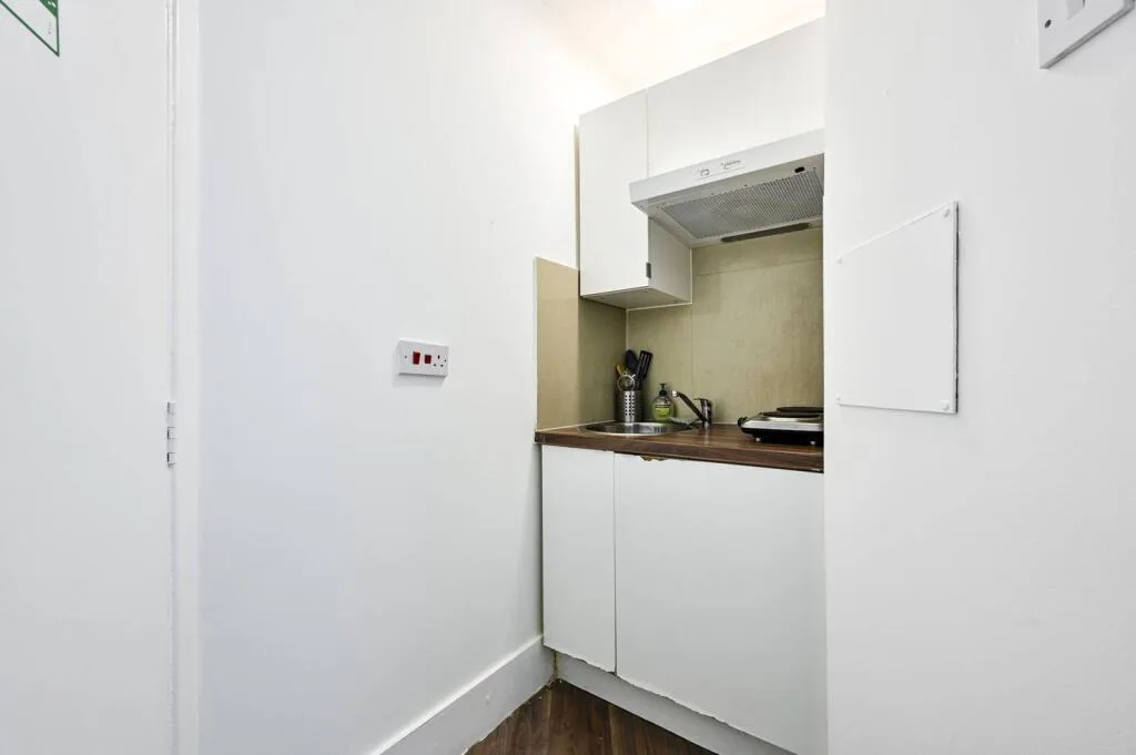 Studio flat for rent