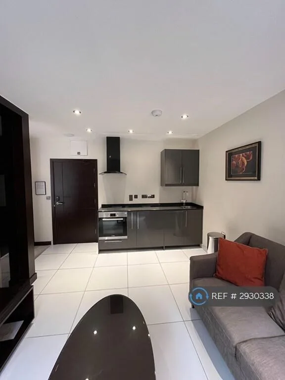 Studio flat for rent