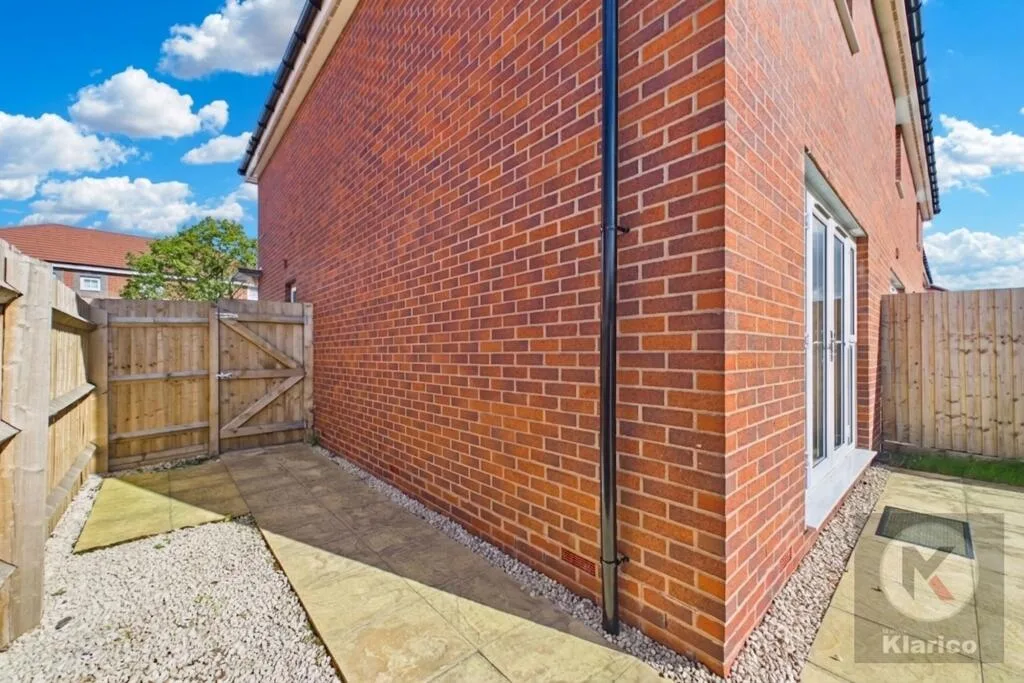 2 bedroom house for rent