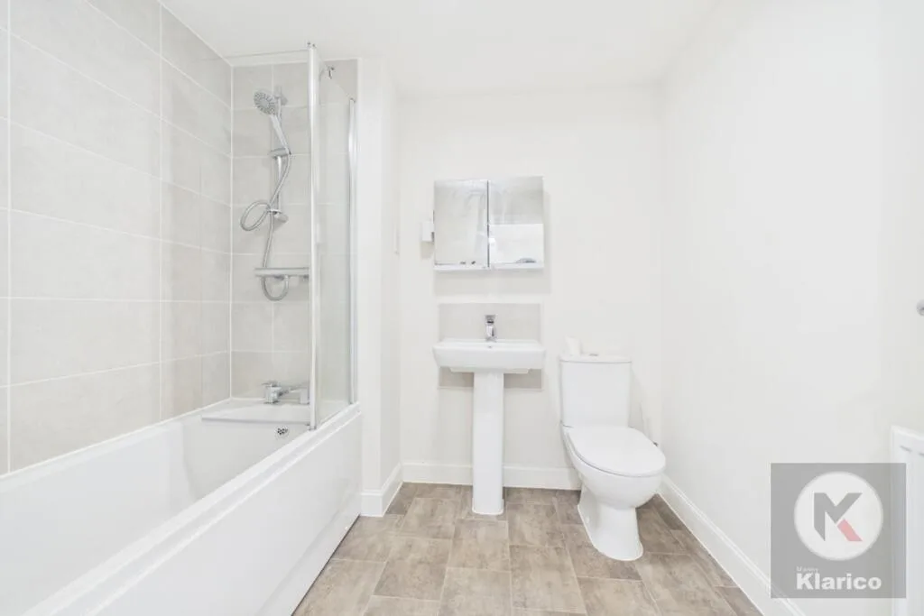 2 bedroom house for rent