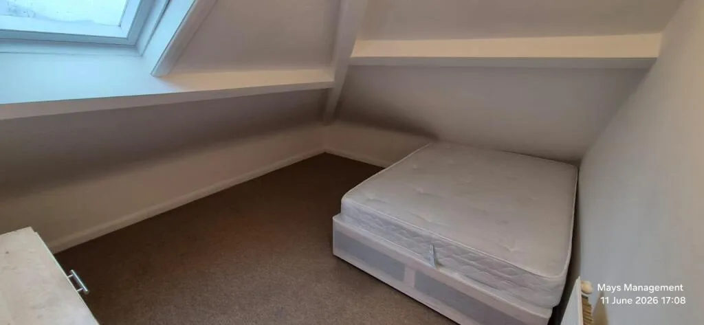 2 bedroom house for rent