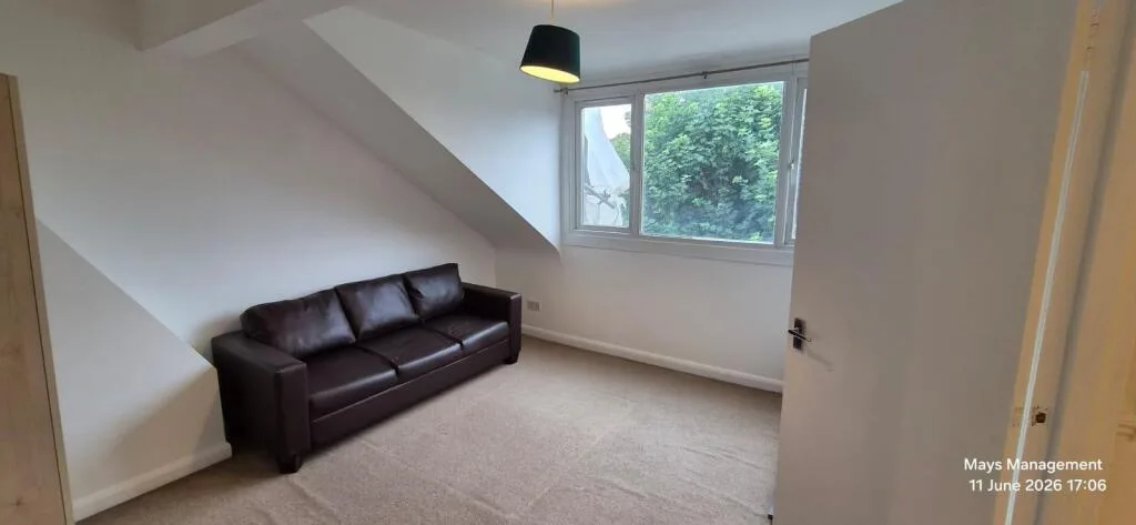 2 bedroom house for rent