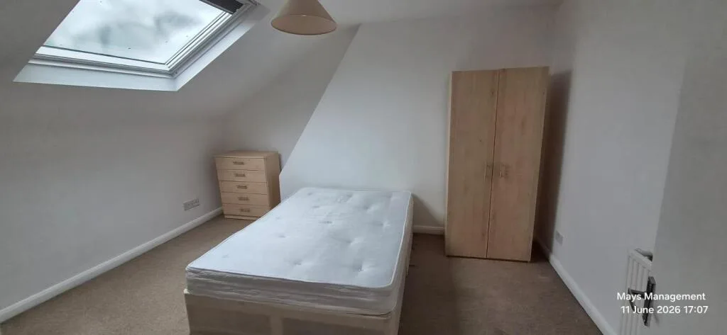 2 bedroom house for rent