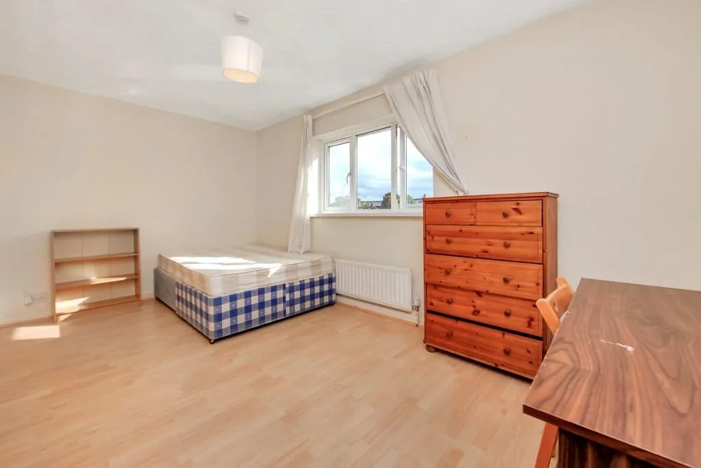 4 bedroom terraced house for rent