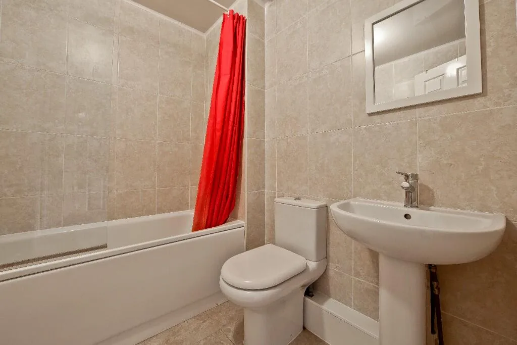 4 bedroom terraced house for rent